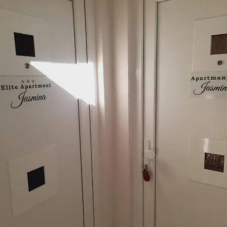 Elite Jasmina